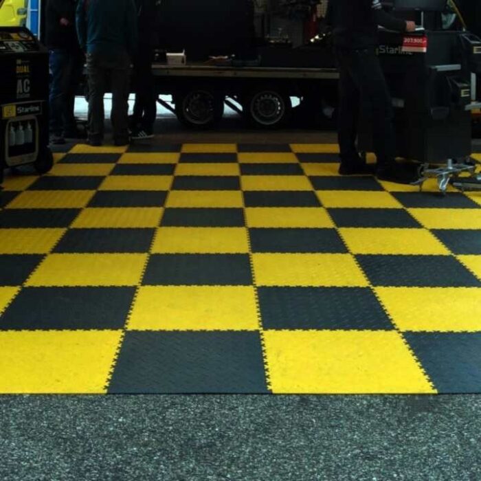 Pcv podovi za garaze Ecco